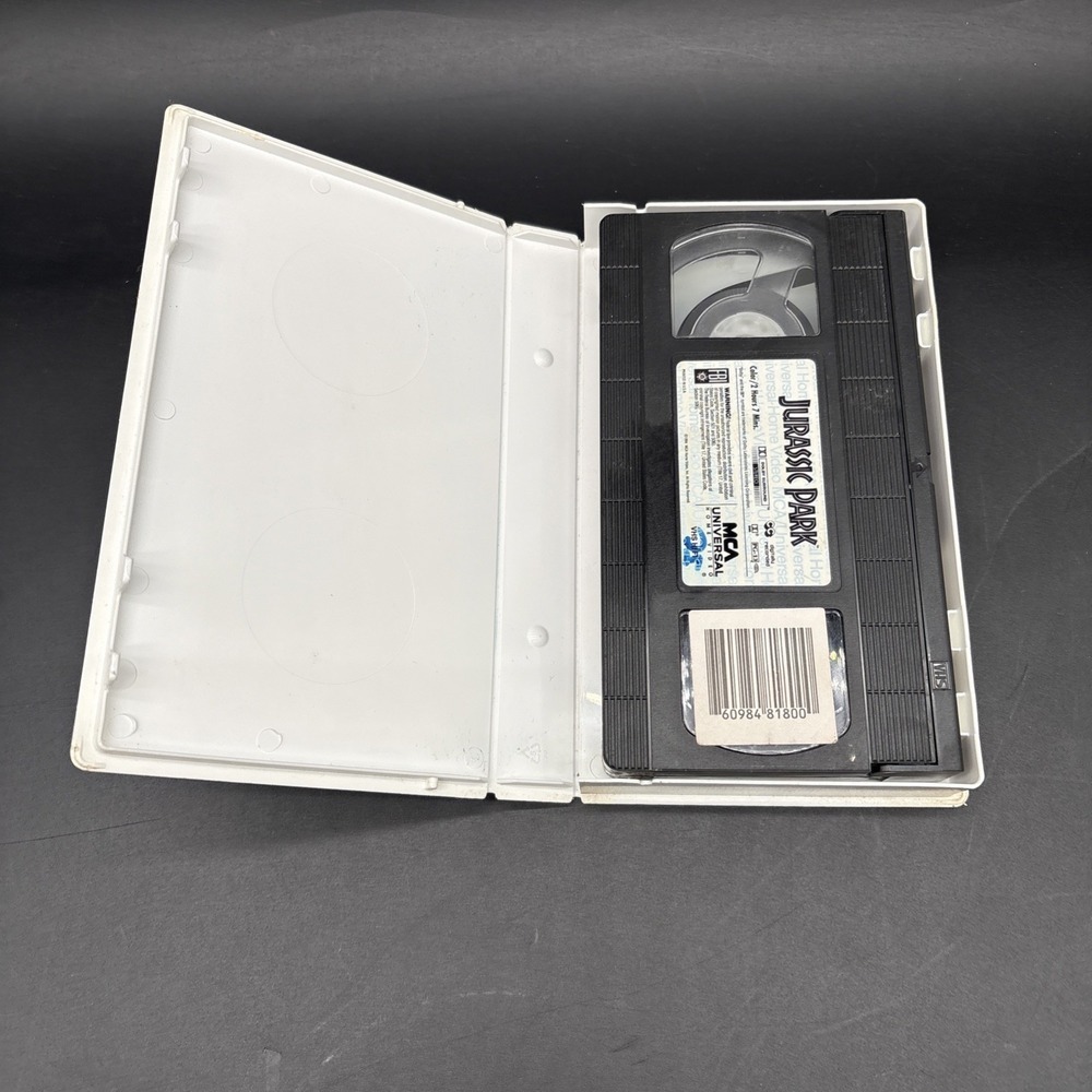 Vintage Jurassic Park‎ 1993 MCA Universal Print VHS Tested Dinosaurs Clam Shell - Picture 3 of 3